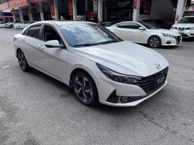 Hyundai Elantra - фото 2