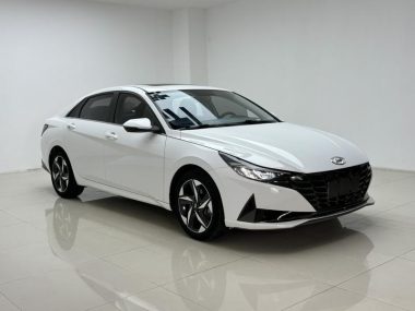 Hyundai Elantra - фото 2