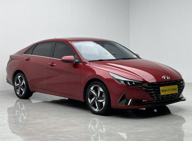 Hyundai Elantra - фото 2