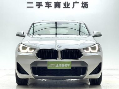 BMW X2 - фото 1