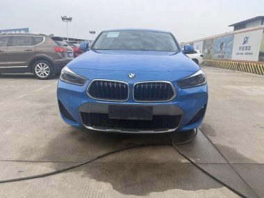 BMW X2 - фото 1