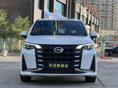 GAC Trumpchi Trumpchi M6 - фото 1