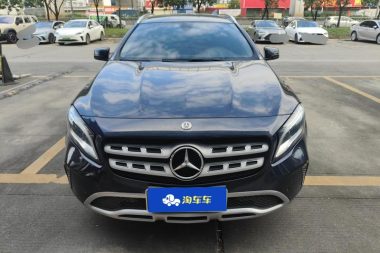 Mercedes-Benz GLA - фото 1
