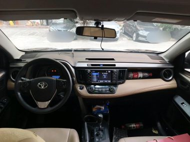 Toyota RAV4 - фото 4