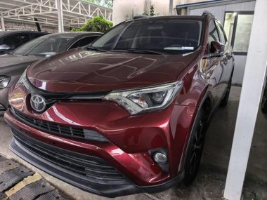 Toyota RAV4 - фото 0
