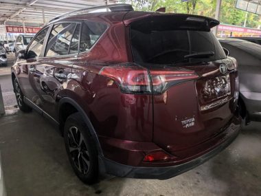 Toyota RAV4 - фото 3
