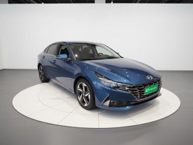 Hyundai Elantra - фото 2