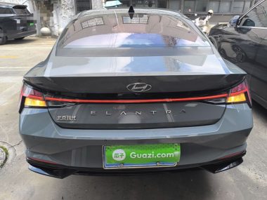 Hyundai Elantra - фото 2