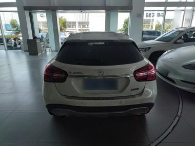 Mercedes-Benz GLA - фото 2