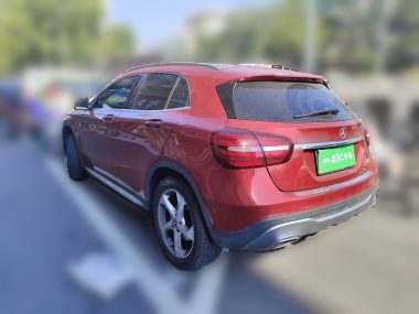 Mercedes-Benz GLA - фото 3