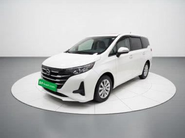 GAC Trumpchi Trumpchi M6 - фото 0