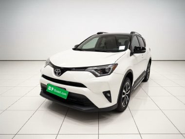 Toyota RAV4 - фото 0