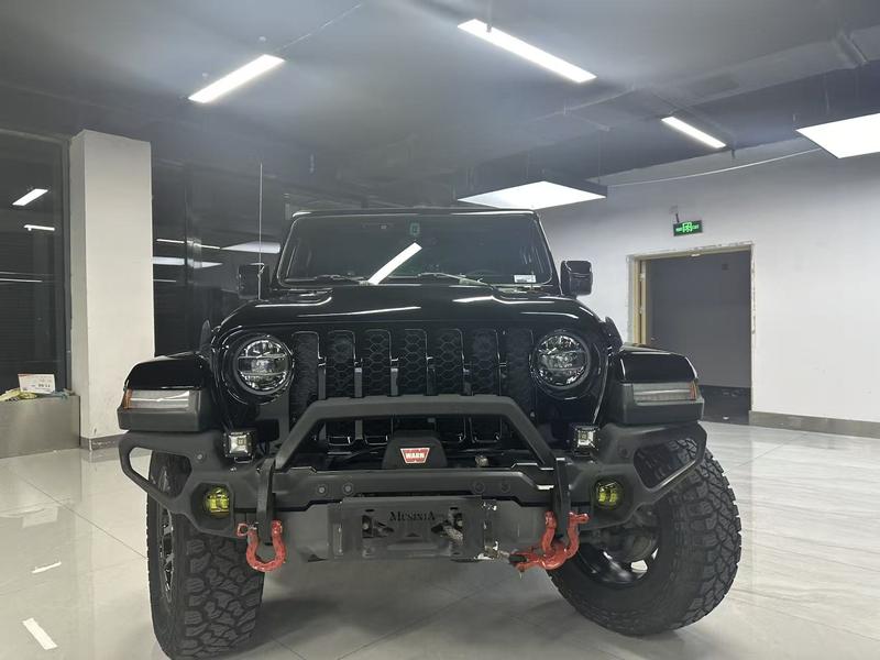 Jeep Gladiator - фото 1