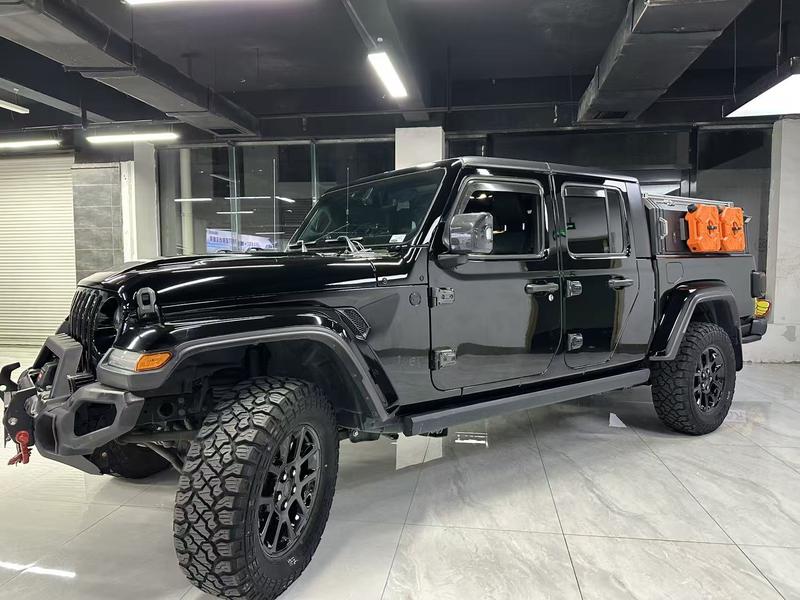 Jeep Gladiator - фото 4