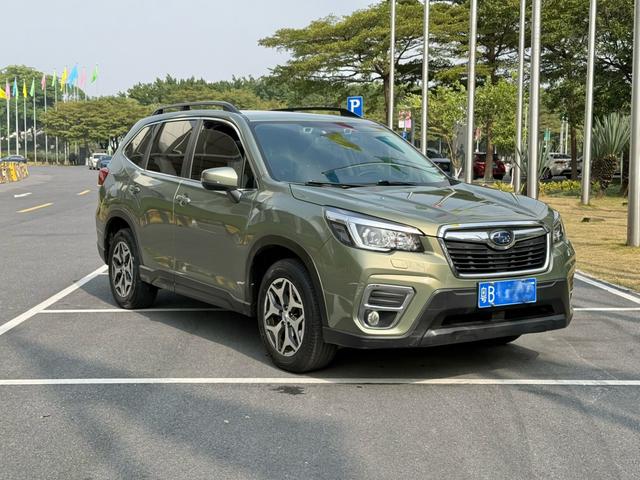 Subaru Forester - фото 2