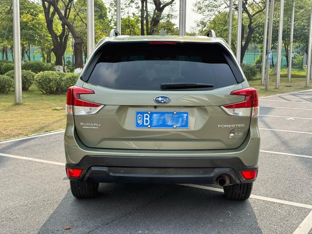 Subaru Forester - фото 4