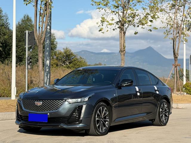 Cadillac CT5 - фото 0