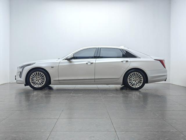 Cadillac CT6 - фото 3