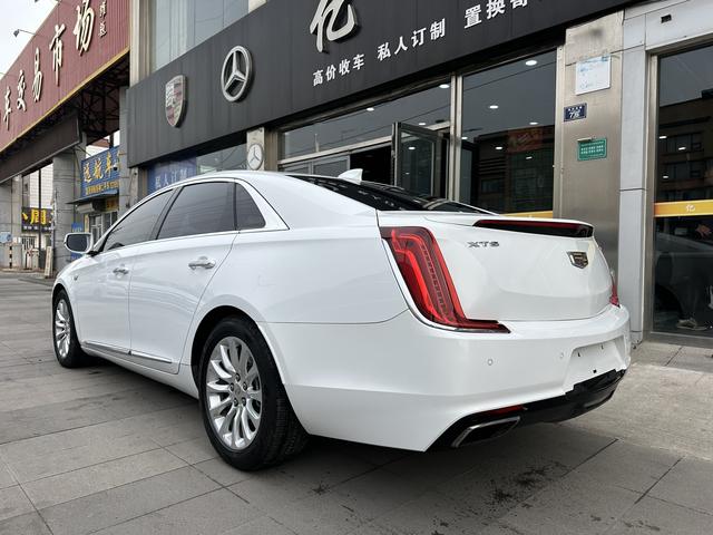 Cadillac XTS - фото 3