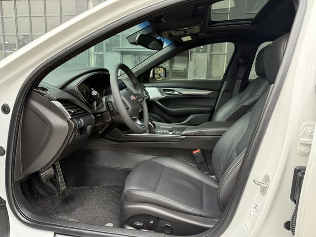 Cadillac CT5 - фото 3
