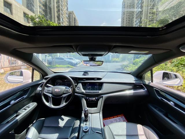 Cadillac XT5 - фото 4