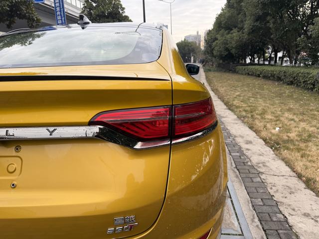 Geely Xingyue - фото 4