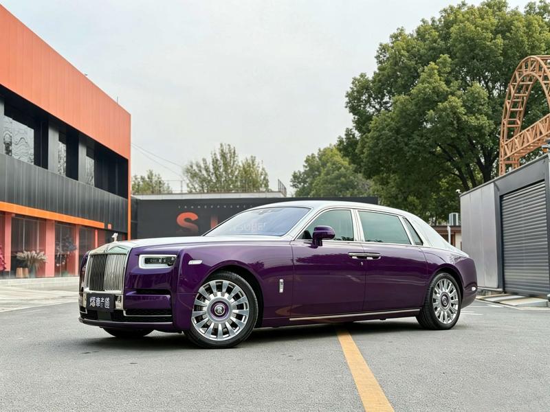 Rolls-Royce Phantom - фото 0