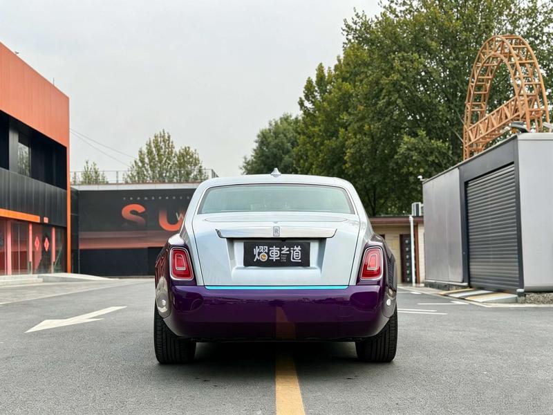 Rolls-Royce Phantom - фото 2
