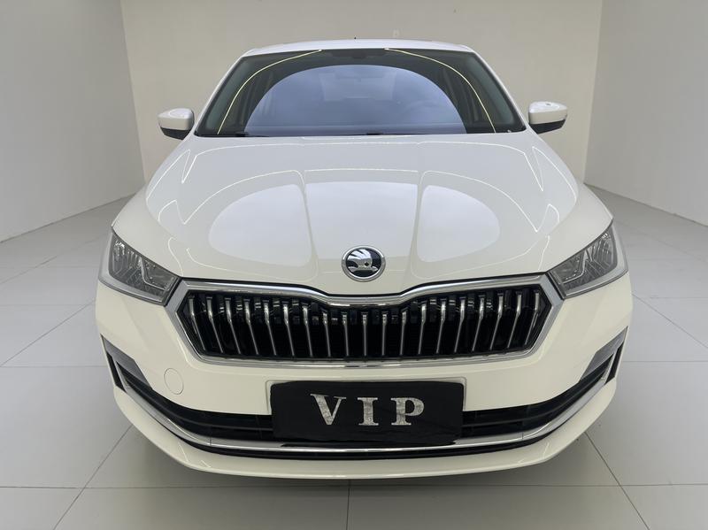 Skoda Rapid - фото 1