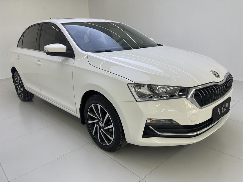 Skoda Rapid - фото 2