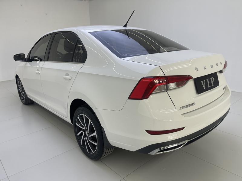 Skoda Rapid - фото 3