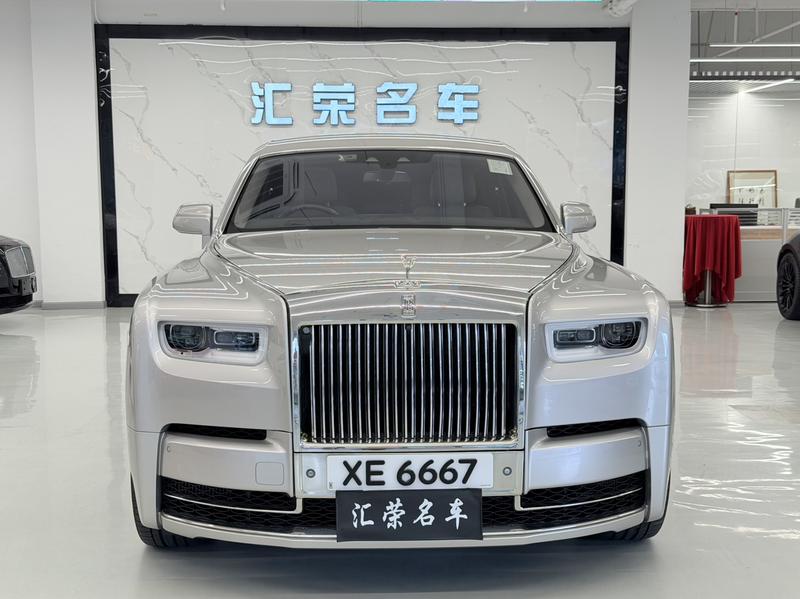 Rolls-Royce Phantom - фото 1