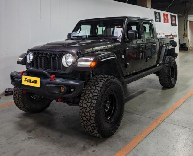 Jeep Gladiator - фото 0