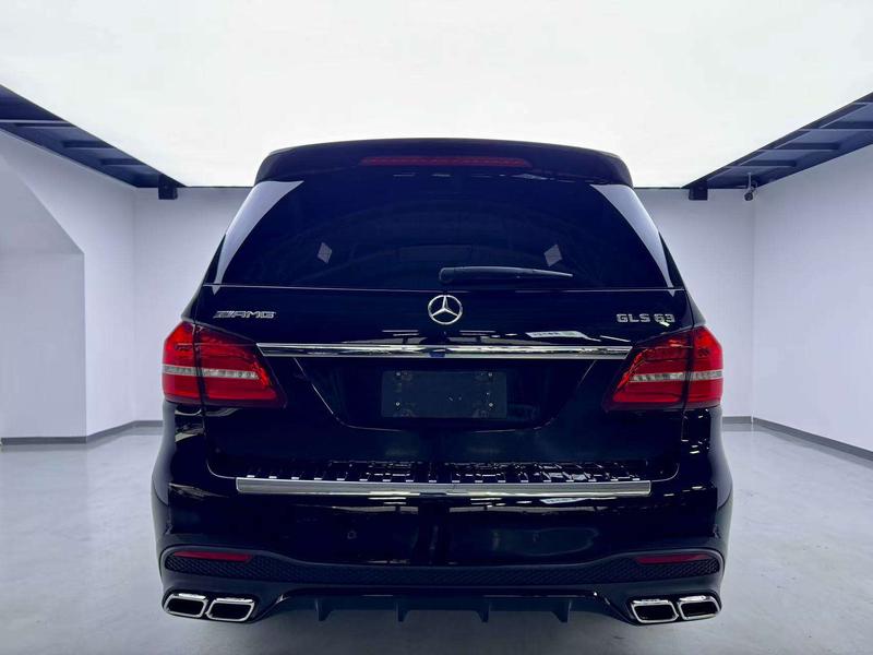 Mercedes-Benz GLS AMG - фото 4