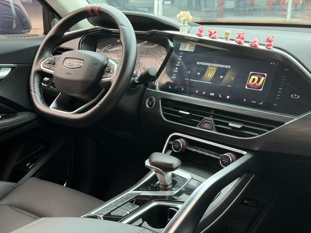Geely Xingyue - фото 3