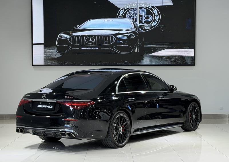 Mercedes-Benz S AMG PHEV - фото 3