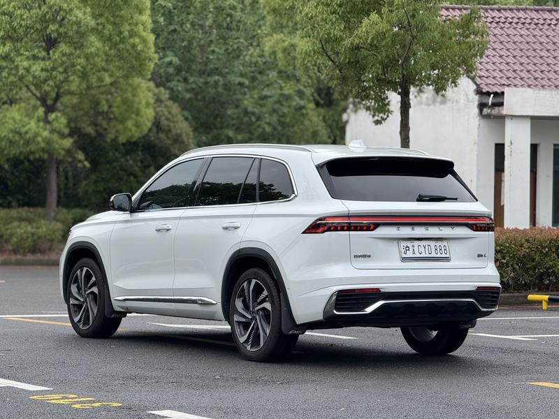 Geely Xingyue L - фото 4