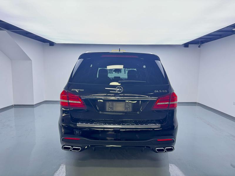 Mercedes-Benz GLS AMG - фото 4