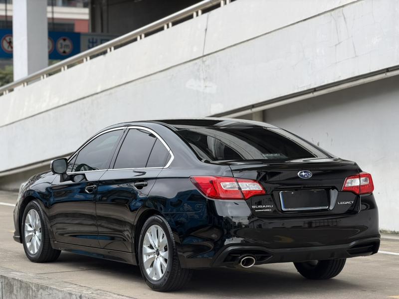 Subaru LEGACY - фото 3