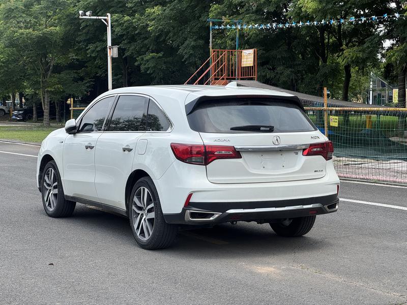 Acura MDX - фото 3