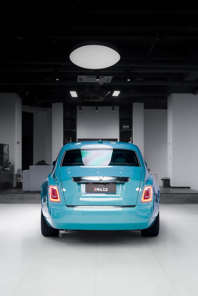 Rolls-Royce Phantom - фото 4
