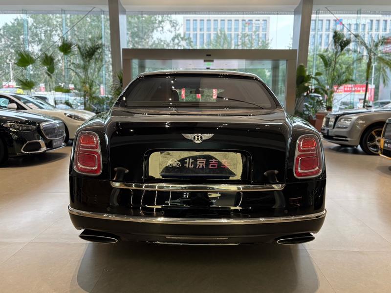 Bentley Mulsanne - фото 4