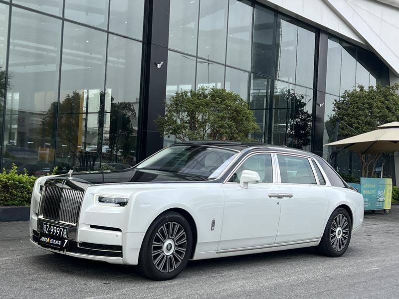 Rolls-Royce Phantom - фото 0