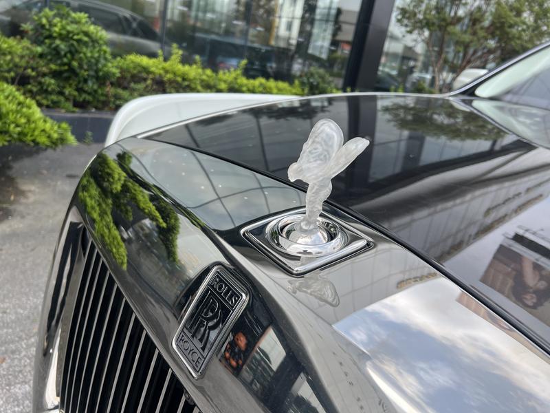 Rolls-Royce Phantom - фото 1