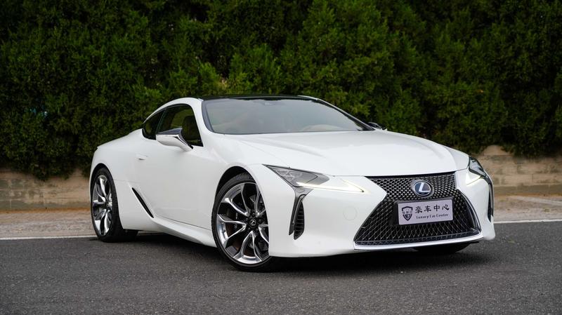 Lexus LC - фото 2