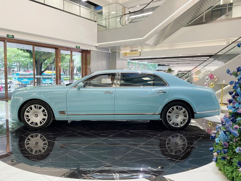 Bentley Mulsanne - фото 3