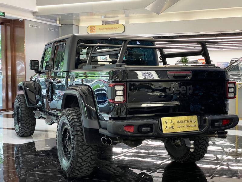 Jeep Gladiator - фото 4