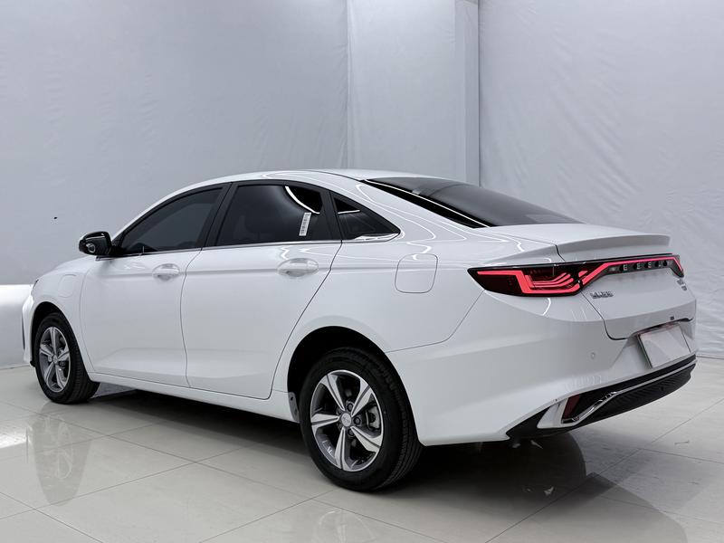 Geely L HiP - фото 3