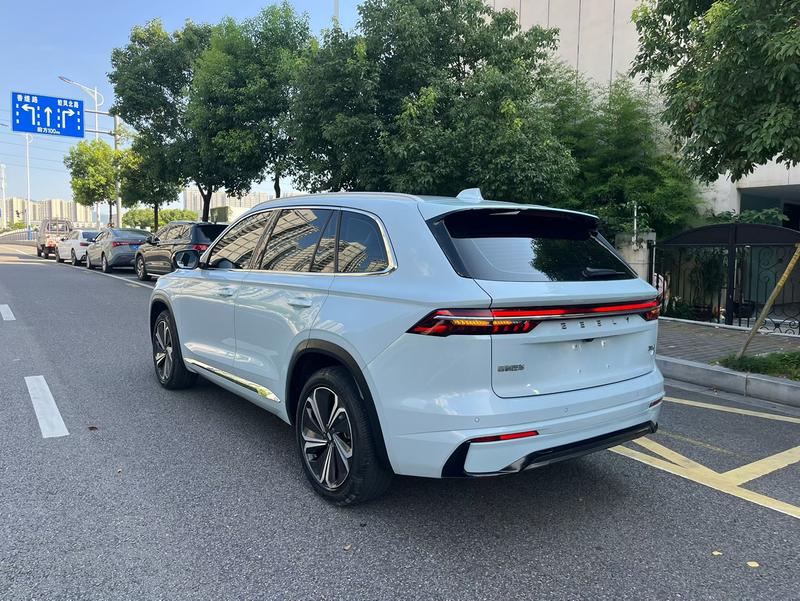 Geely Xingyue L - фото 4