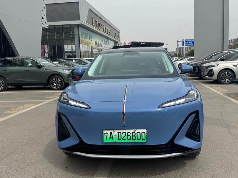Hongqi 06 - фото 1
